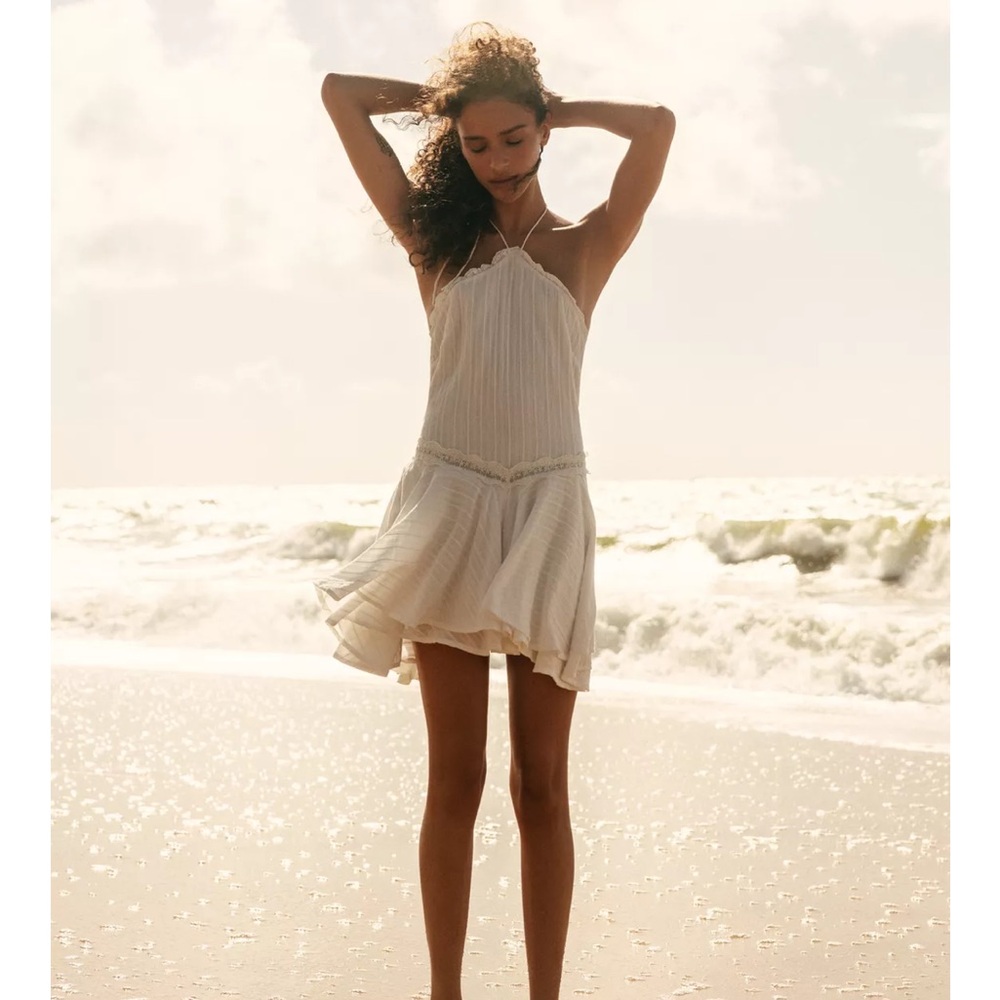 Elegant White Beach Dress